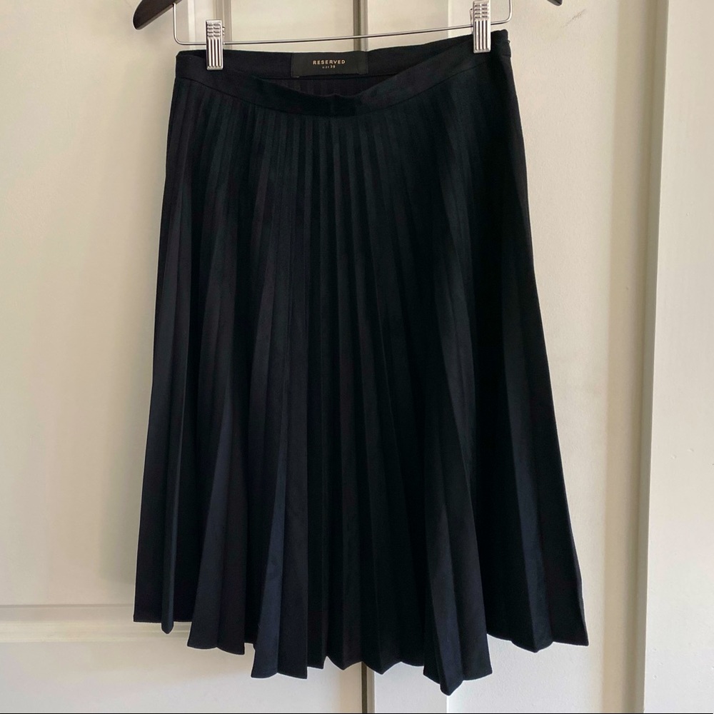 Black Pleated Skirt